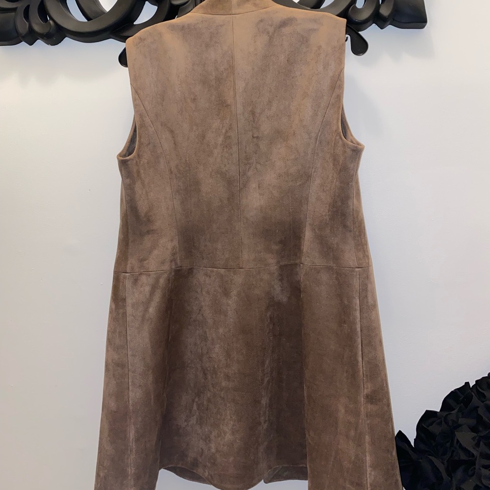 BRAND NEW BCBG MAXAZRIA faux suede fashion vest - Picture 2 of 4